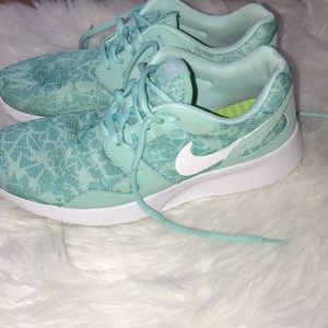 Nike Kaishi